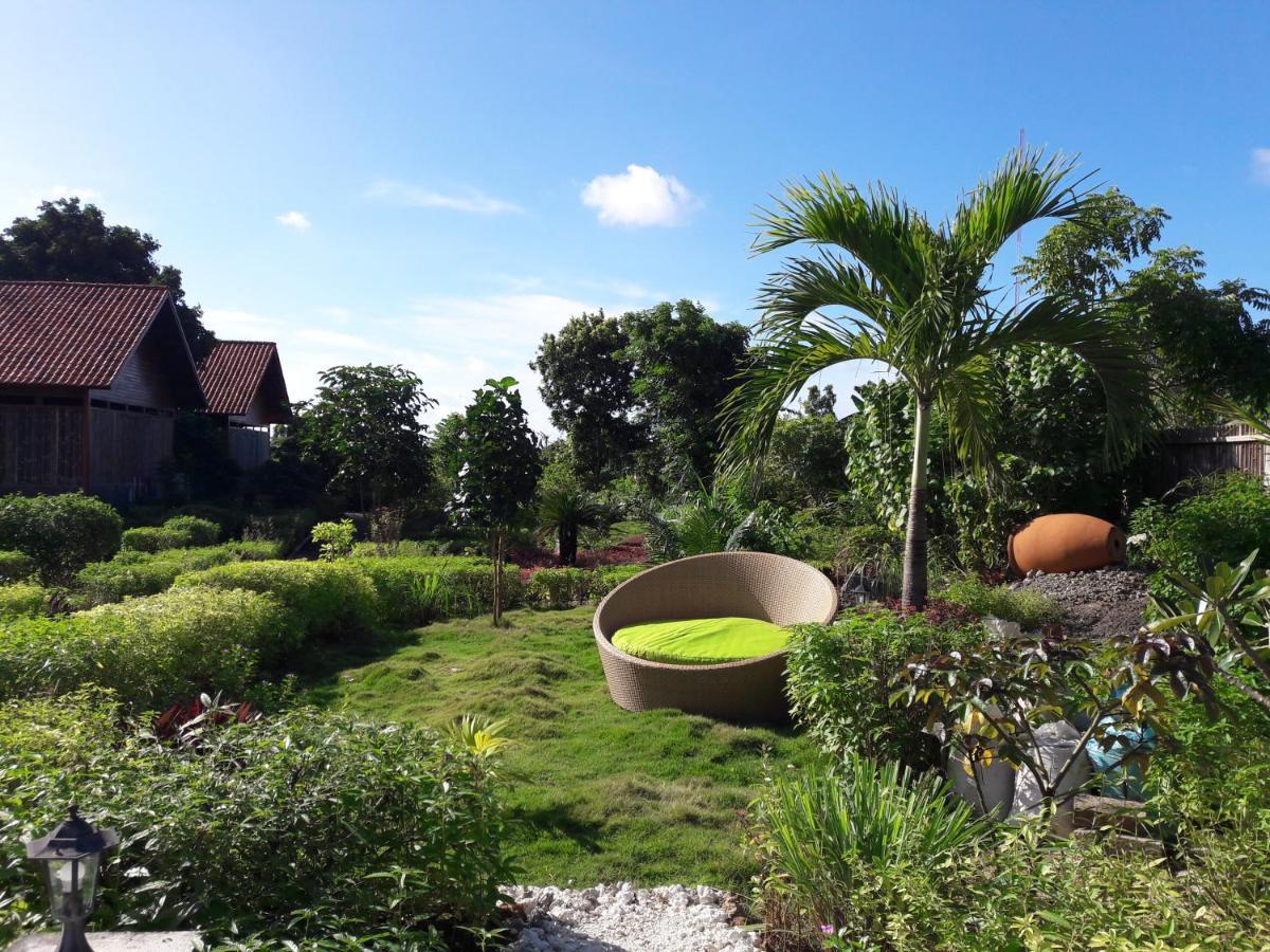 Marind Dive Eco Resort Waha Buitenkant foto
