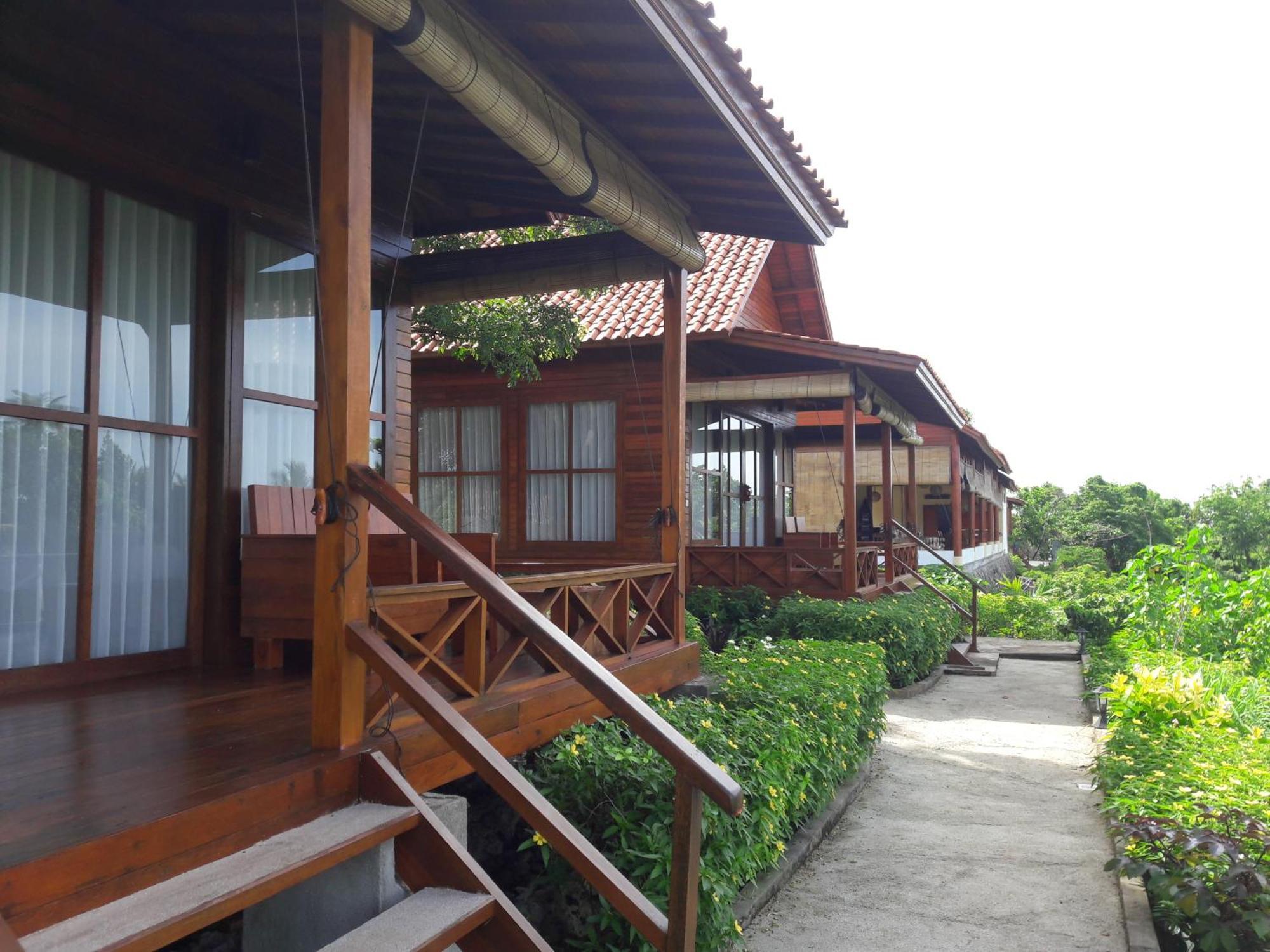 Marind Dive Eco Resort Waha Buitenkant foto